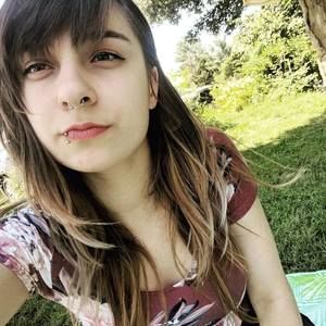 Meet your Posher, Tena